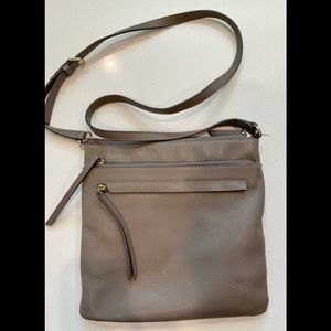 Nordstrom cross body bag. VGUC. Great for travel - zipper pockets!